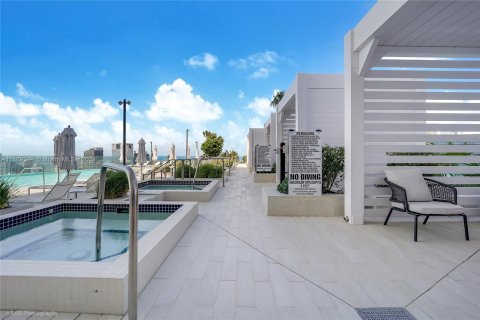 Condo in Miami, Florida, 3 bedrooms  № 1386180 - photo 25