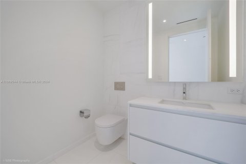 Condo in Miami, Florida, 3 bedrooms  № 1386180 - photo 6