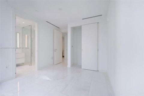 Condo in Miami, Florida, 3 bedrooms  № 1386180 - photo 19