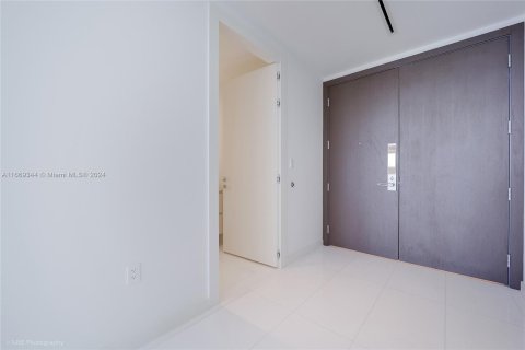 Condo in Miami, Florida, 3 bedrooms  № 1386180 - photo 5