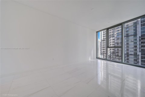 Condo in Miami, Florida, 3 bedrooms  № 1386180 - photo 16