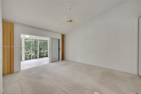 House in Boca Raton, Florida 2 bedrooms, 144.46 sq.m. № 1386182 - photo 25