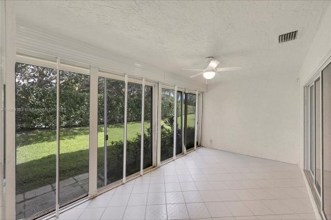 Villa ou maison à vendre à Boca Raton, Floride: 2 chambres, 144.46 m2 № 1386182 - photo 6