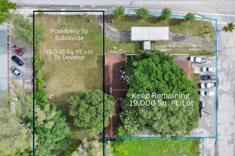 Propiedad comercial en venta en Davie, Florida № 1281486 - foto 2