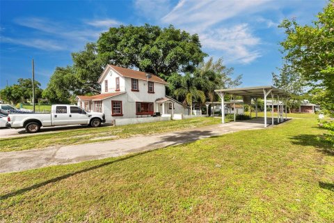 Propiedad comercial en venta en Davie, Florida № 1281486 - foto 10