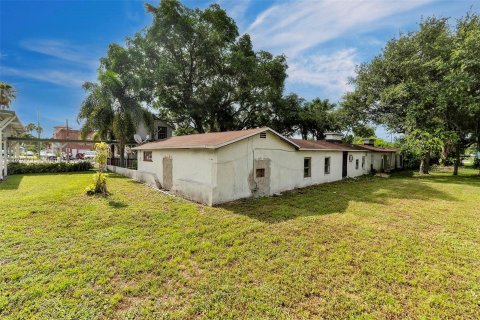 Commercial property in Davie, Florida № 1281487 - photo 11