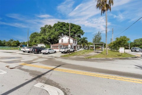 Commercial property in Davie, Florida № 1281487 - photo 7