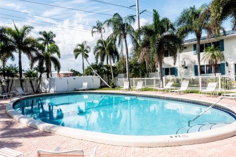 Copropriété à vendre à Fort Lauderdale, Floride: 2 chambres, 88.26 m2 № 1421617 - photo 17