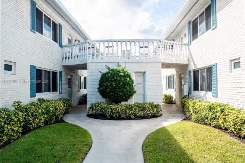 Copropriété à vendre à Fort Lauderdale, Floride: 2 chambres, 88.26 m2 № 1421617 - photo 14