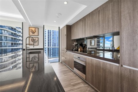 Condo in Miami, Florida, 3 bedrooms  № 1379027 - photo 9