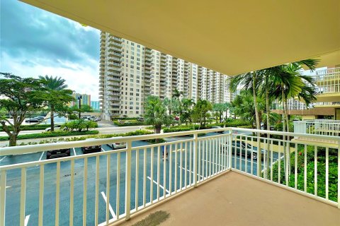 Condo in Sunny Isles Beach, Florida, 1 bedroom  № 1379028 - photo 8