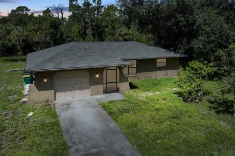 Villa ou maison à louer à Port Charlotte, Floride: 3 chambres, 118.36 m2 № 1378050 - photo 1