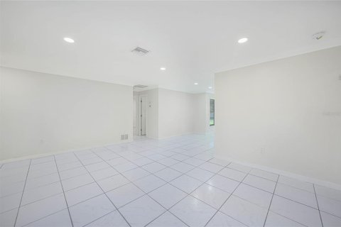 Villa ou maison à louer à Port Charlotte, Floride: 3 chambres, 118.36 m2 № 1378050 - photo 6