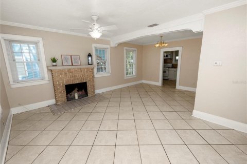 House in Lakeland, Florida 2 bedrooms, 100.89 sq.m. № 1343737 - photo 12