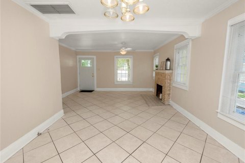 House in Lakeland, Florida 2 bedrooms, 100.89 sq.m. № 1343737 - photo 13