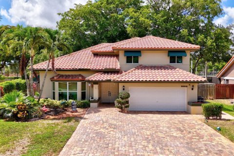 Casa en venta en Coral Springs, Florida, 4 dormitorios, 228.73 m2 № 1221257 - foto 1