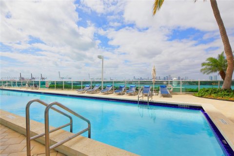 Copropriété à vendre à Miami Beach, Floride: 2 chambres, 106.56 m2 № 1138610 - photo 17