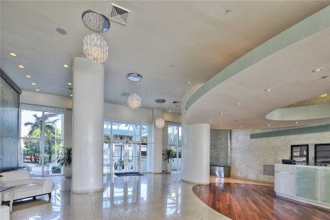 Copropriété à vendre à Miami Beach, Floride: 2 chambres, 106.56 m2 № 1138610 - photo 2