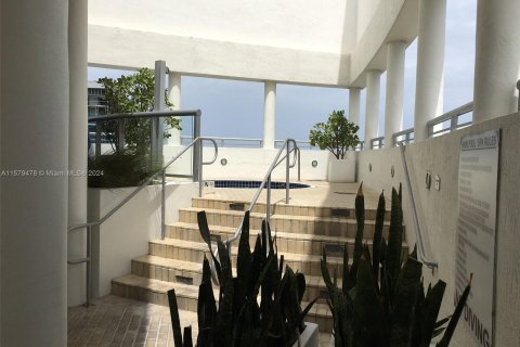 Condominio en venta en Miami, Florida, 1 dormitorio, 61.59 m2 № 1153806 - foto 26