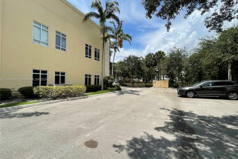 Propiedad comercial en venta en Tamarac, Florida № 1325627 - foto 27