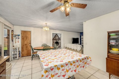 House in Edgewater, Florida 3 bedrooms, 120.4 sq.m. № 1355717 - photo 9