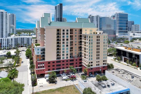 Condo in Fort Lauderdale, Florida, 2 bedrooms  № 1217418 - photo 3