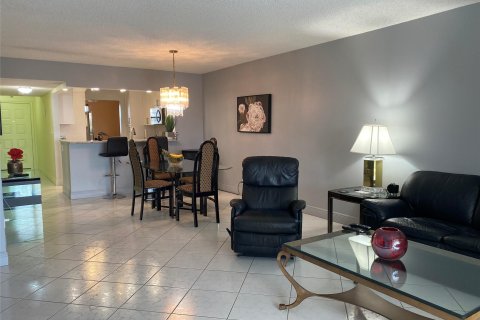 Copropriété à vendre à Lauderhill, Floride: 2 chambres, 129.13 m2 № 986901 - photo 29