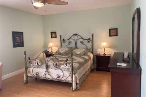 Condo in Lauderhill, Florida, 2 bedrooms  № 986901 - photo 14