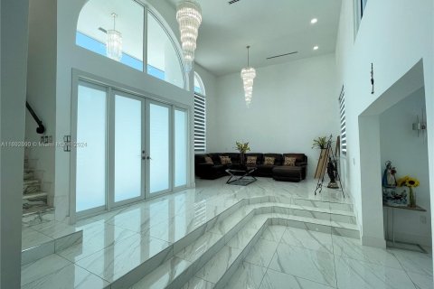 Casa en venta en Miami, Florida, 4 dormitorios, 295.8 m2 № 1440176 - foto 10