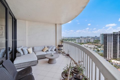 Copropriété à vendre à Aventura, Floride: 2 chambres, 140.47 m2 № 1181469 - photo 20