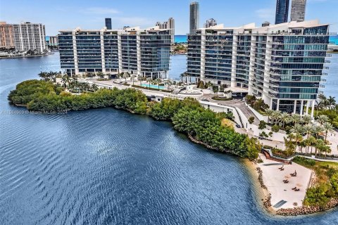 Copropriété à vendre à Aventura, Floride: 6 chambres, 535.3 m2 № 1175905 - photo 4