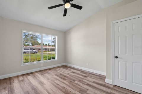 Casa en venta en Spring Hill, Florida, 4 dormitorios, 186.36 m2 № 1341263 - foto 18