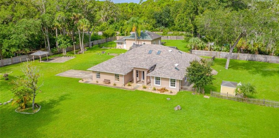 Villa ou maison à Edgewater, Floride 5 chambres, 280.56 m2 № 1341327