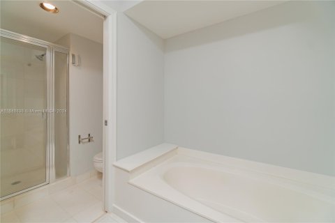 Condominio en alquiler en Aventura, Florida, 2 dormitorios, 101.36 m2 № 1329583 - foto 4