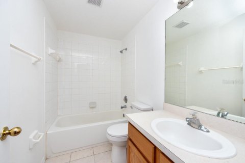 Adosado en venta en Tampa, Florida, 2 dormitorios, 112.97 m2 № 1359262 - foto 26