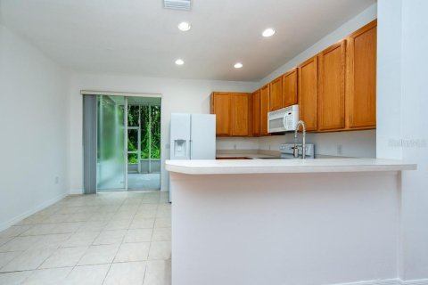 Adosado en venta en Tampa, Florida, 2 dormitorios, 112.97 m2 № 1359262 - foto 9