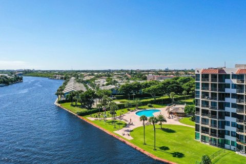 Copropriété à vendre à Boca Raton, Floride: 2 chambres, 122.17 m2 № 1136542 - photo 4