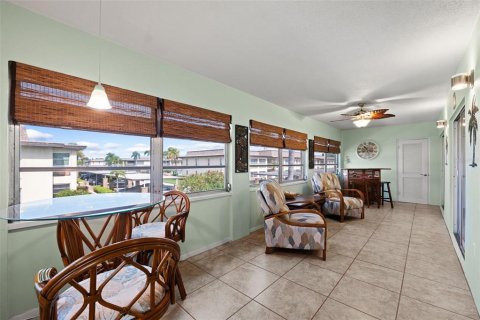 Copropriété à vendre à New Port Richey, Floride: 2 chambres, 102.56 m2 № 1374640 - photo 13