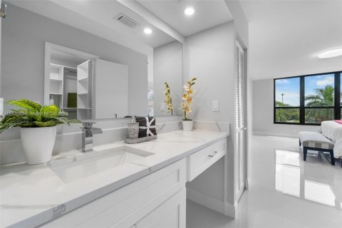 Copropriété à vendre à Boca Raton, Floride: 3 chambres, 176.51 m2 № 1325630 - photo 21