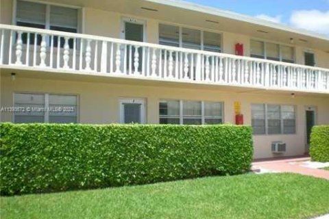 Condominio en venta en West Palm Beach, Florida, 1 dormitorio, 68.56 m2 № 520270 - foto 1