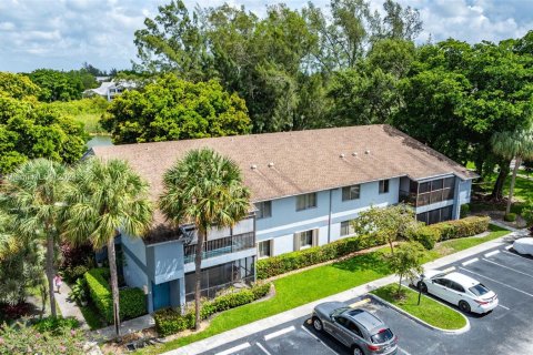 Condo in Oakland Park, Florida, 2 bedrooms  № 1320849 - photo 27