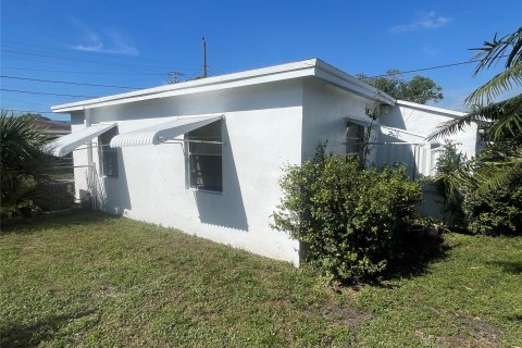 Villa ou maison à vendre à Fort Lauderdale, Floride: 2 chambres, 76.92 m2 № 1120321 - photo 17