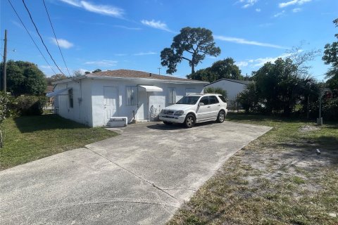 Villa ou maison à vendre à Fort Lauderdale, Floride: 2 chambres, 76.92 m2 № 1120321 - photo 15