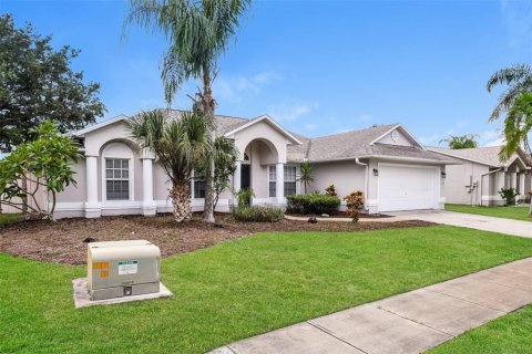 Villa ou maison à louer à Melbourne, Floride: 3 chambres, 207.73 m2 № 1371933 - photo 2