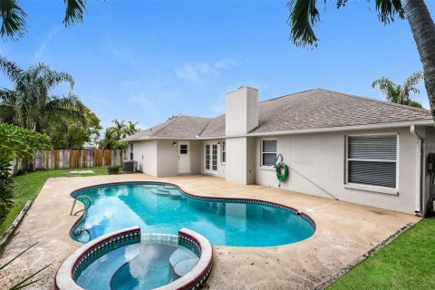 Villa ou maison à louer à Melbourne, Floride: 3 chambres, 207.73 m2 № 1371933 - photo 15