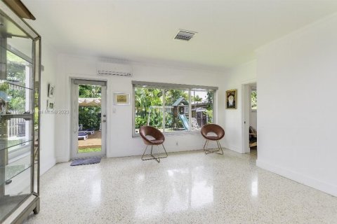 Casa en venta en Surfside, Florida, 3 dormitorios, 154.22 m2 № 822628 - foto 10