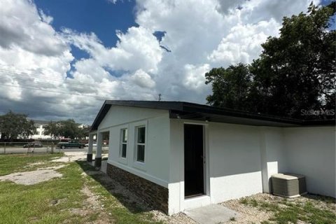 Immobilier commercial à vendre à Orlando, Floride: 189.99 m2 № 1394041 - photo 12