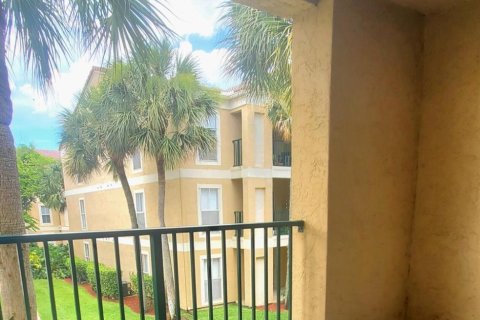 Condominio en venta en Coral Springs, Florida, 1 dormitorio, 88.26 m2 № 1007643 - foto 16