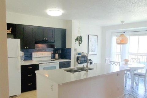 Condominio en venta en Coral Springs, Florida, 1 dormitorio, 88.26 m2 № 1007643 - foto 8