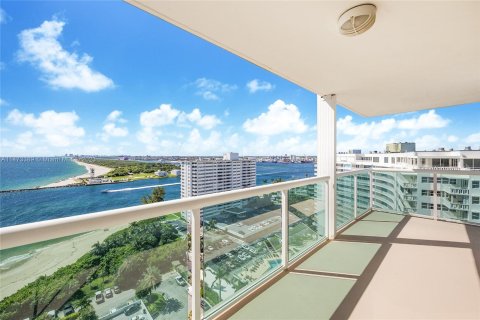 Condo in Fort Lauderdale, Florida, 3 bedrooms  № 1382986 - photo 8